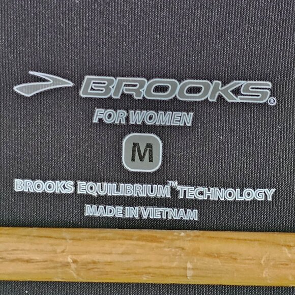 Brooks Kids Neon Yellow & Black Athletic Shirt Size M With Reflective Accents - Picture 3 of 6